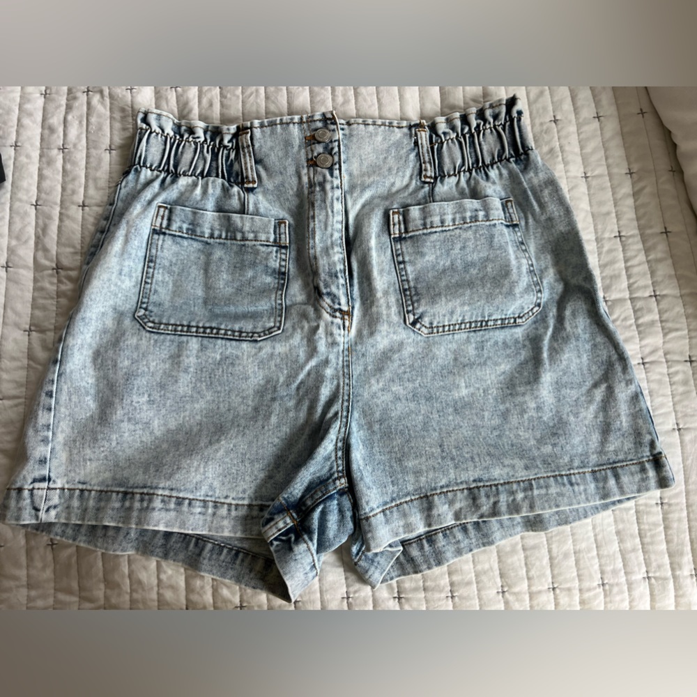 Kohl’s - High-Waisted Cinch Jean Shorts